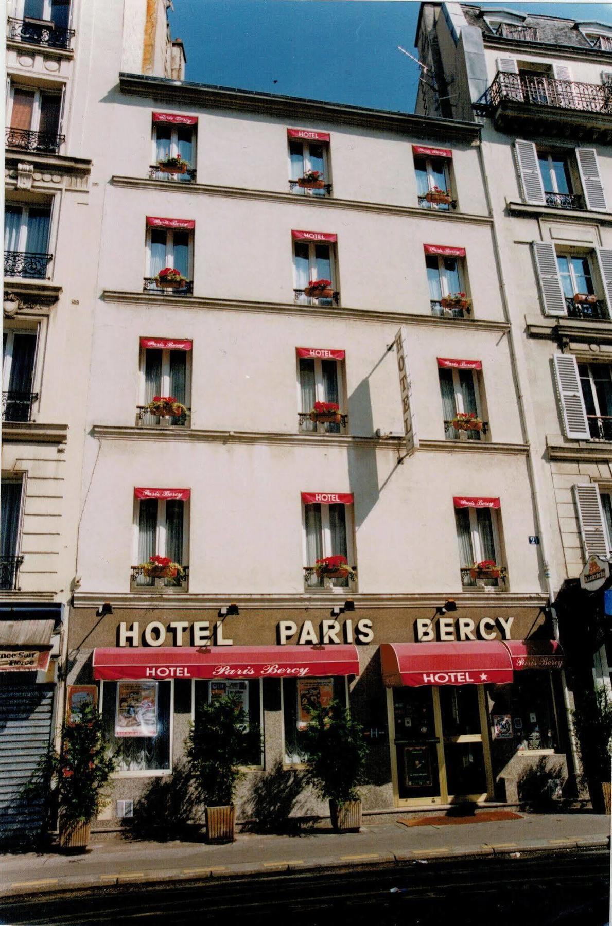 Hotel Paris Bercy Luaran gambar